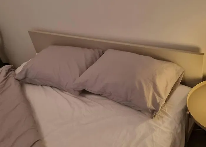 Worker\'S Lodge - 2 Bedrooms & Court Yard - Antwerp Smooth Stays