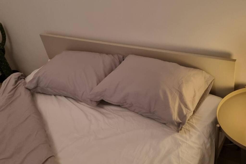 Worker's - 2 Bedrooms & Court Yard - Smooth Apartment Antwerp