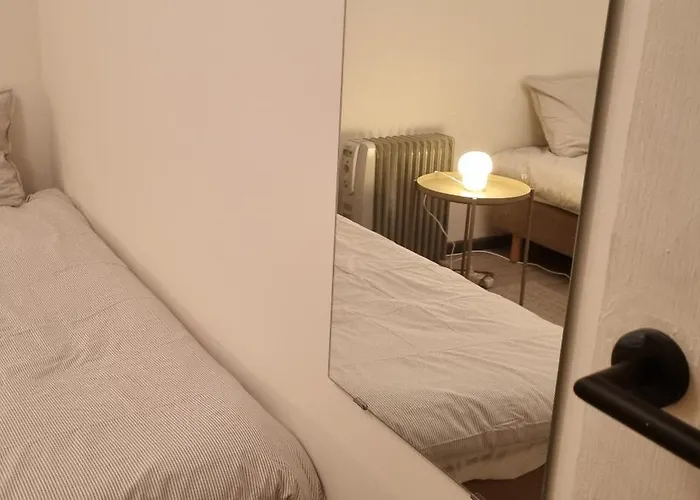 Worker\'S Lodge - 2 Bedrooms & Court Yard - Antwerp Smooth Stays